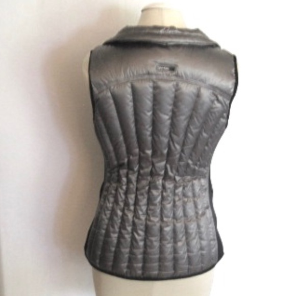 Calvin Klein Performance Down Filled Puffer Vest - Picture 4 of 15